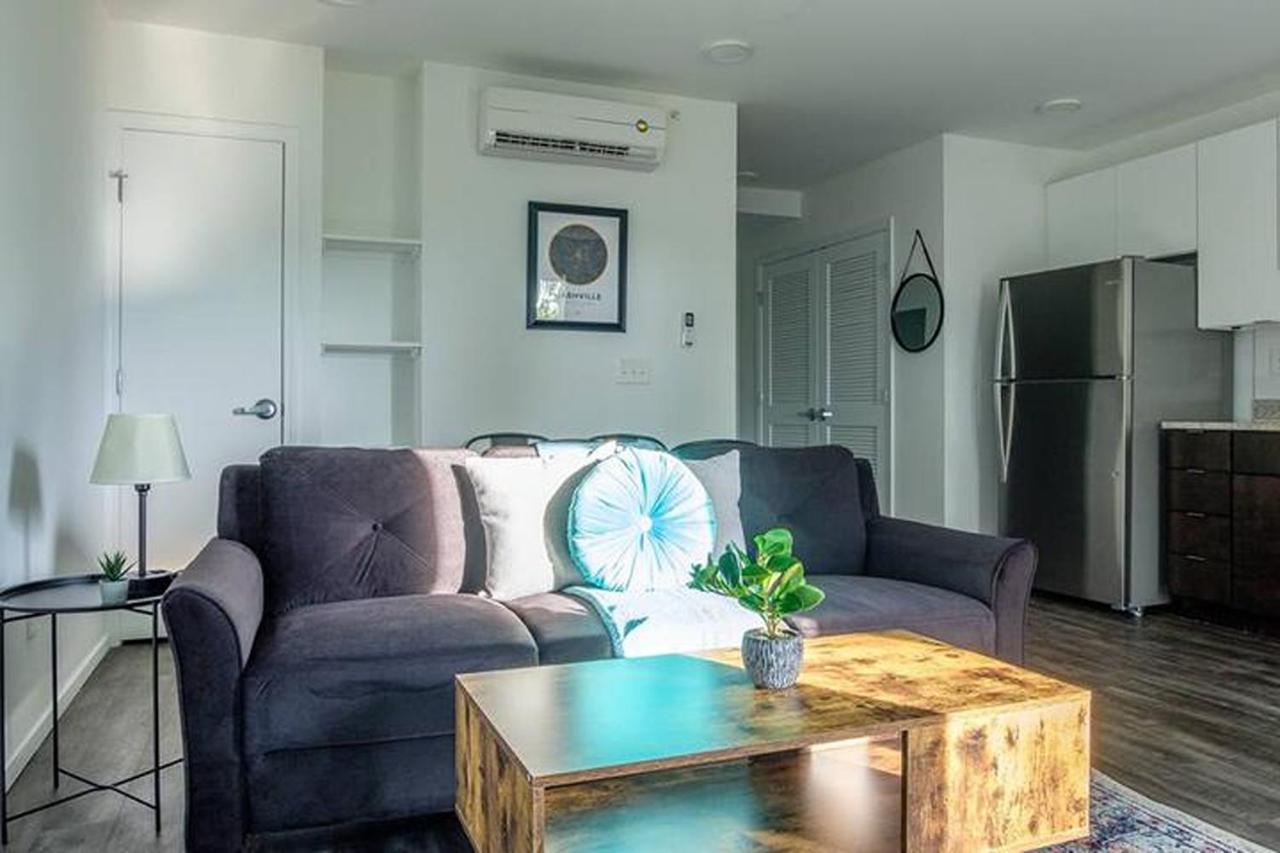Frontdesk Fairfax Flats West End ناشفيل الغرفة الصورة